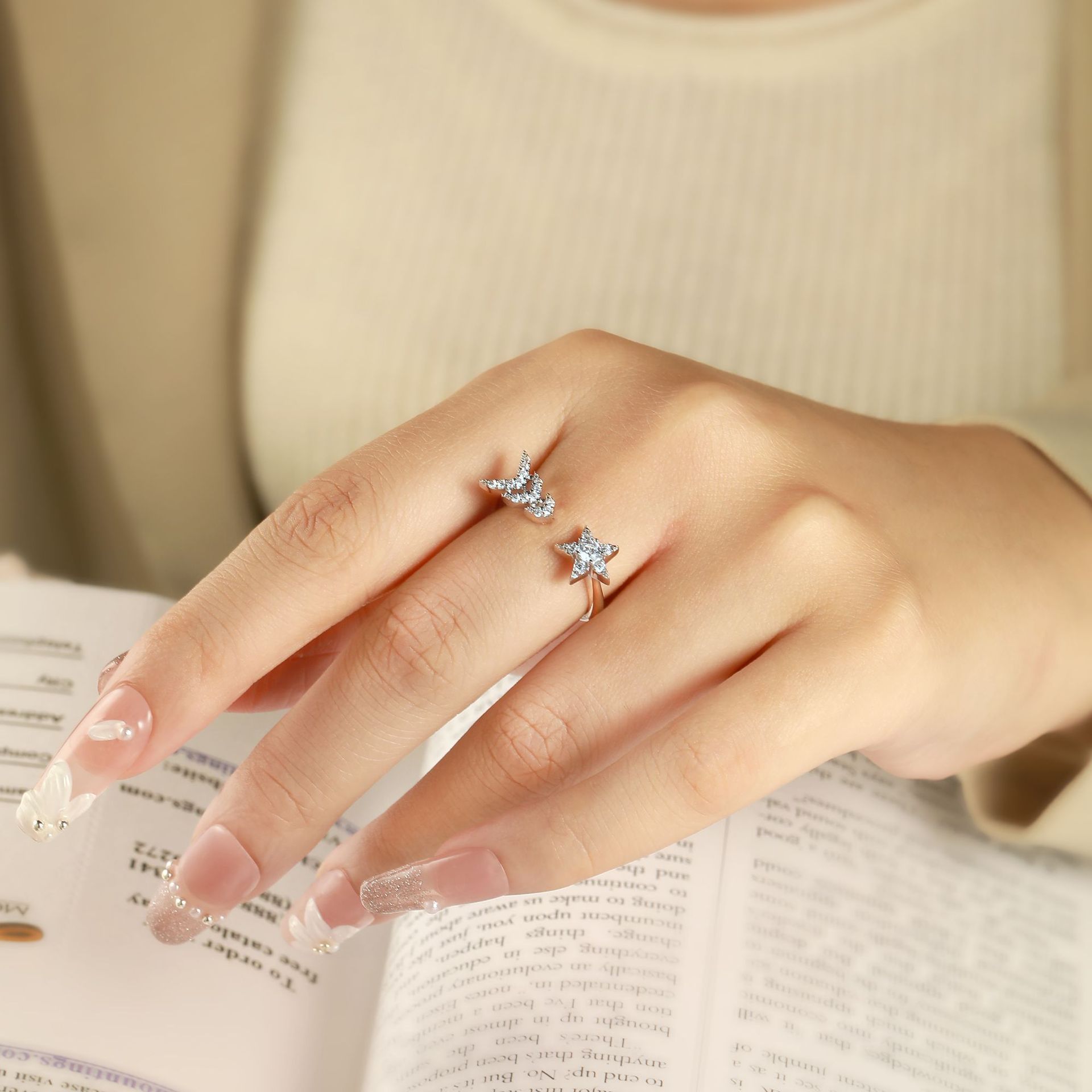 The new S925 sterling silver open ring live women's ring European and American fashion wedding ring is light and luxurious - Image 2