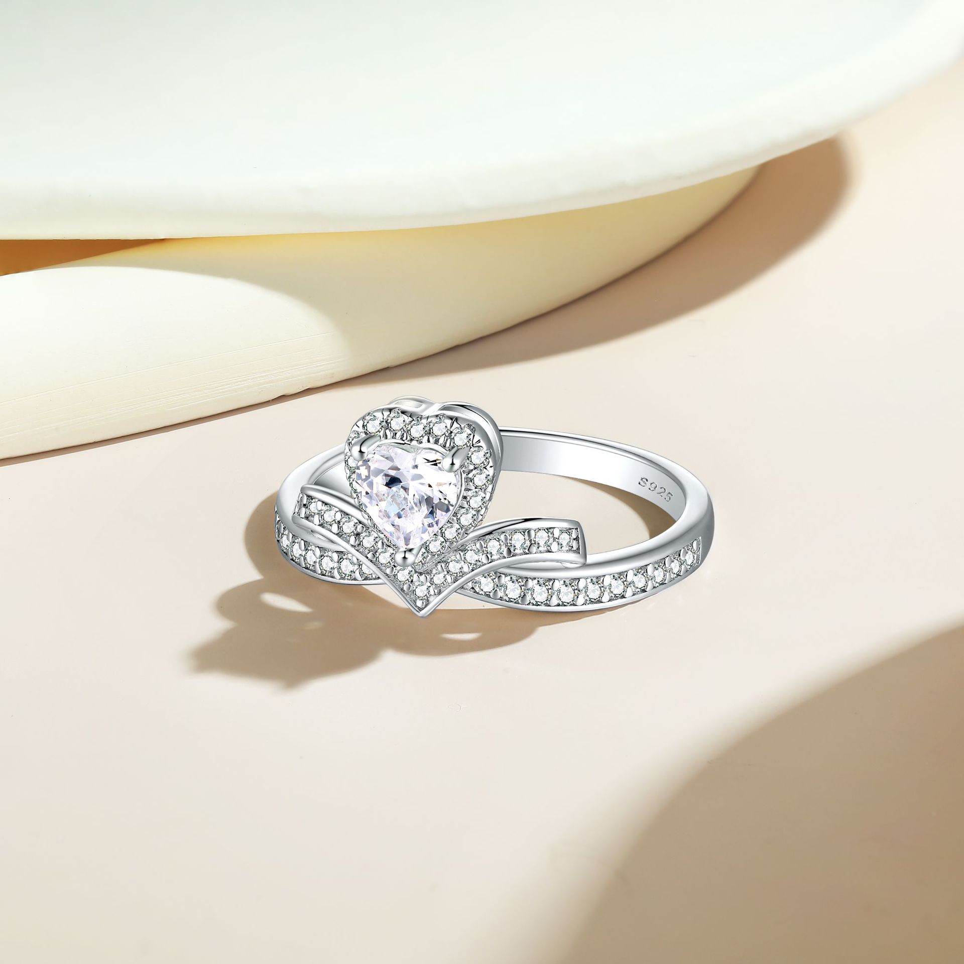 S925 sterling silver love crown ring women's senior wedding ring foreign trade hot women's ring - Image 4