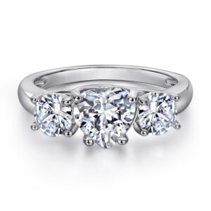 S925 Silver Ladies Zircon Silver Love Ring 925 Pure Silver Proposal Fashion Heart Shaped Diamond Ring