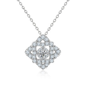 The new S925 sterling silver HW necklace women's high-end sense of light luxury European and American fashion diamond pendant necklace clavicle chain is versatile