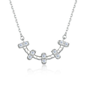 European and American fashion sterling silver necklace niche design versatile 925 silver pendant popular clavicle chain ins