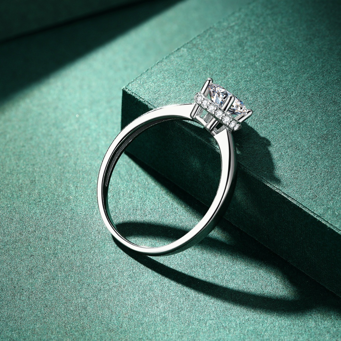 S925 Sterling Silver Four-Prong Zircon Ring for Women - Image 3