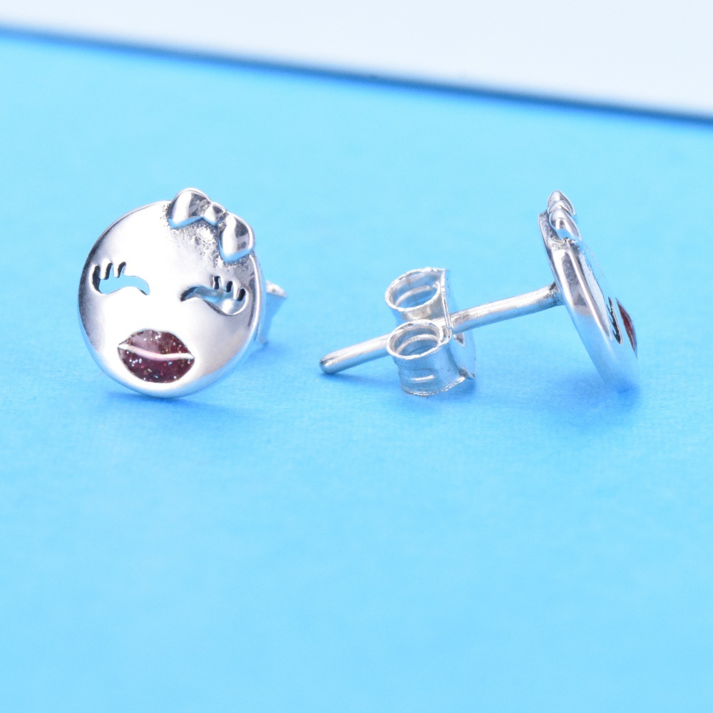 S925 sterling silver playful smiley face ladies stud earrings ins personality fashion trend to give girlfriend earrings gifts - Image 3