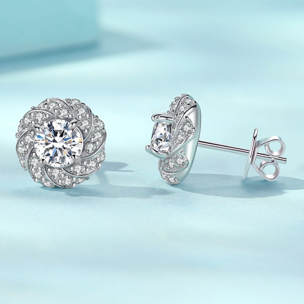 Light luxury inlaid shiny zircon stud earrings women's S925 sterling silver trend fashion versatile earrings women's wholesale - Image 4