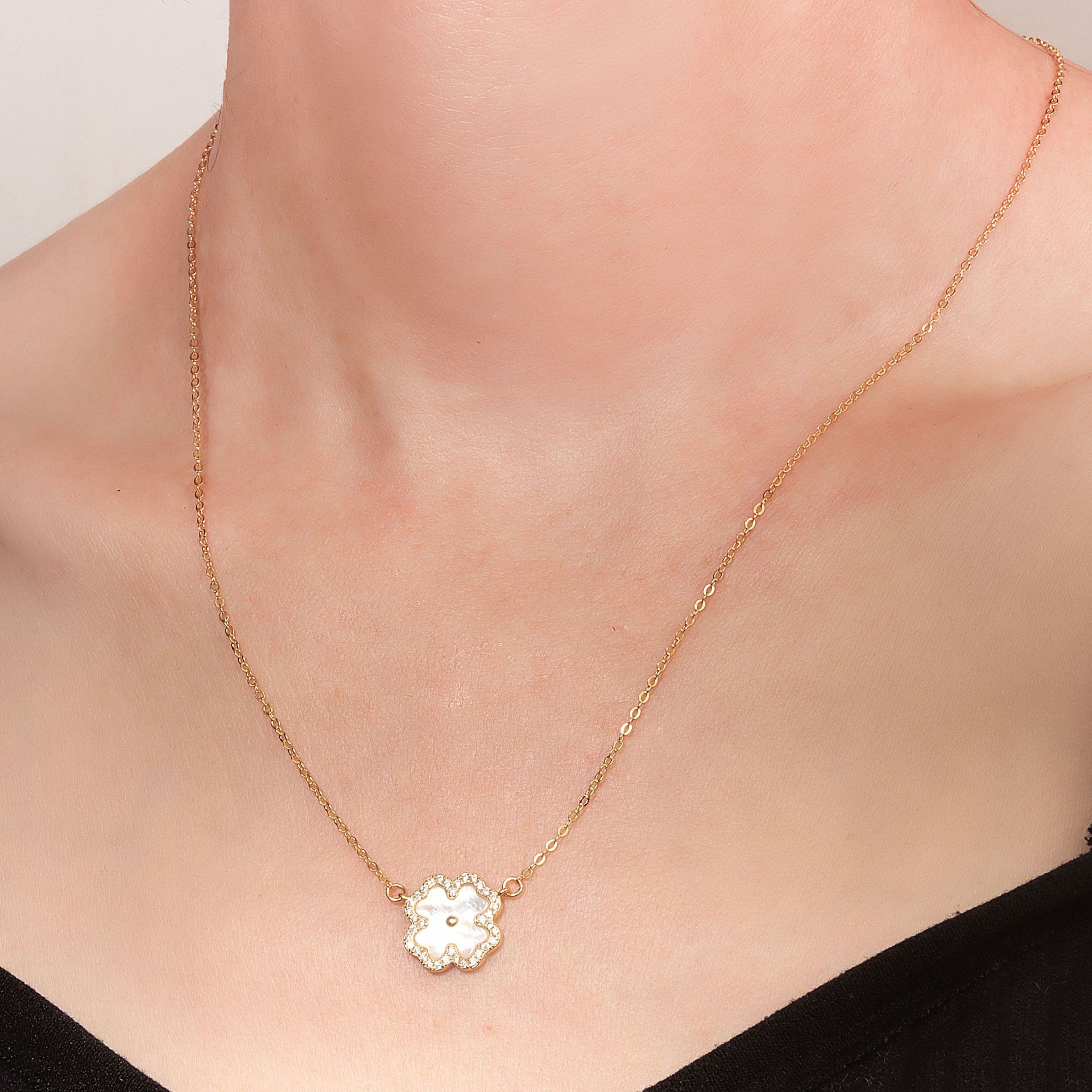 S925 sterling silver necklace silver inlaid zircon clover pendant clavicle chain - Image 5