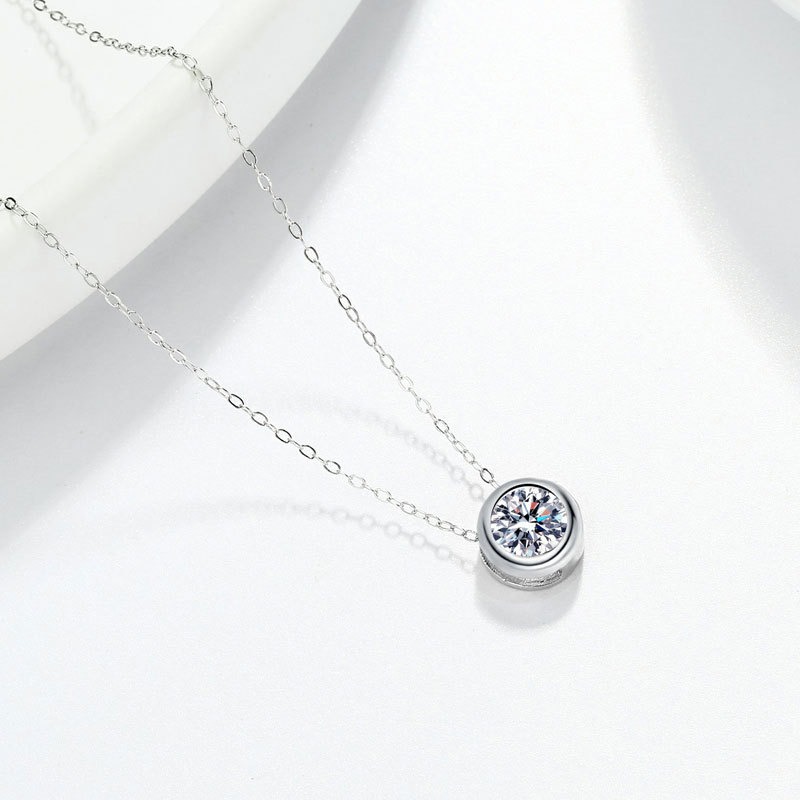 S925 sterling silver necklace 1 carat moissanite round pendant clavicle chain - Image 3