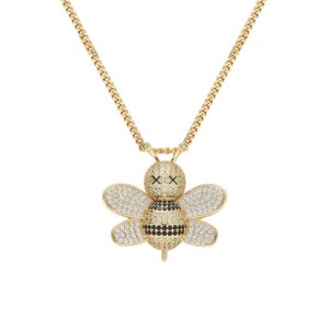 Hip hop pendant copper inlaid with zircon in the shape of a small bee