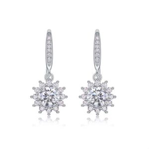 S925 sterling silver moissanite stud earrings in the shape of a snowflake