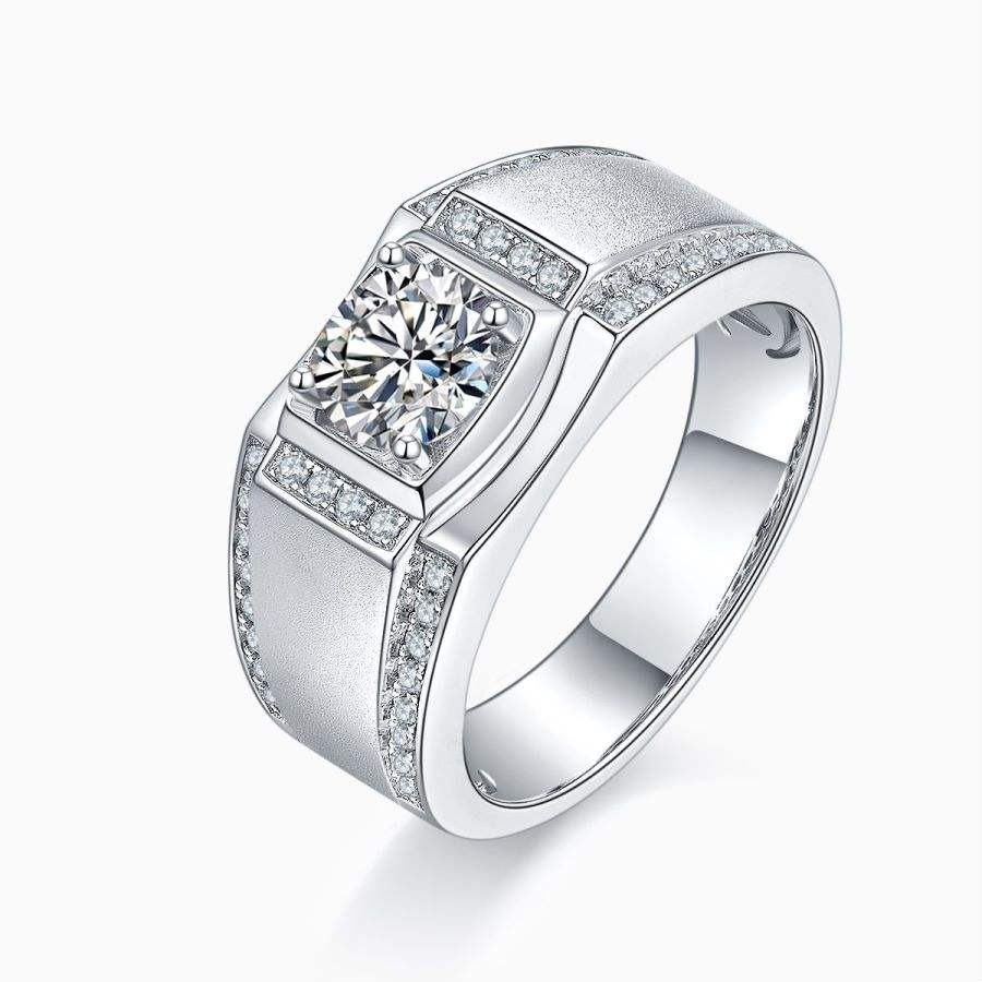 1 Ct Moissanite Men's Engagement Ring in S925 Silver Ideal for Daily Wear - Image 2