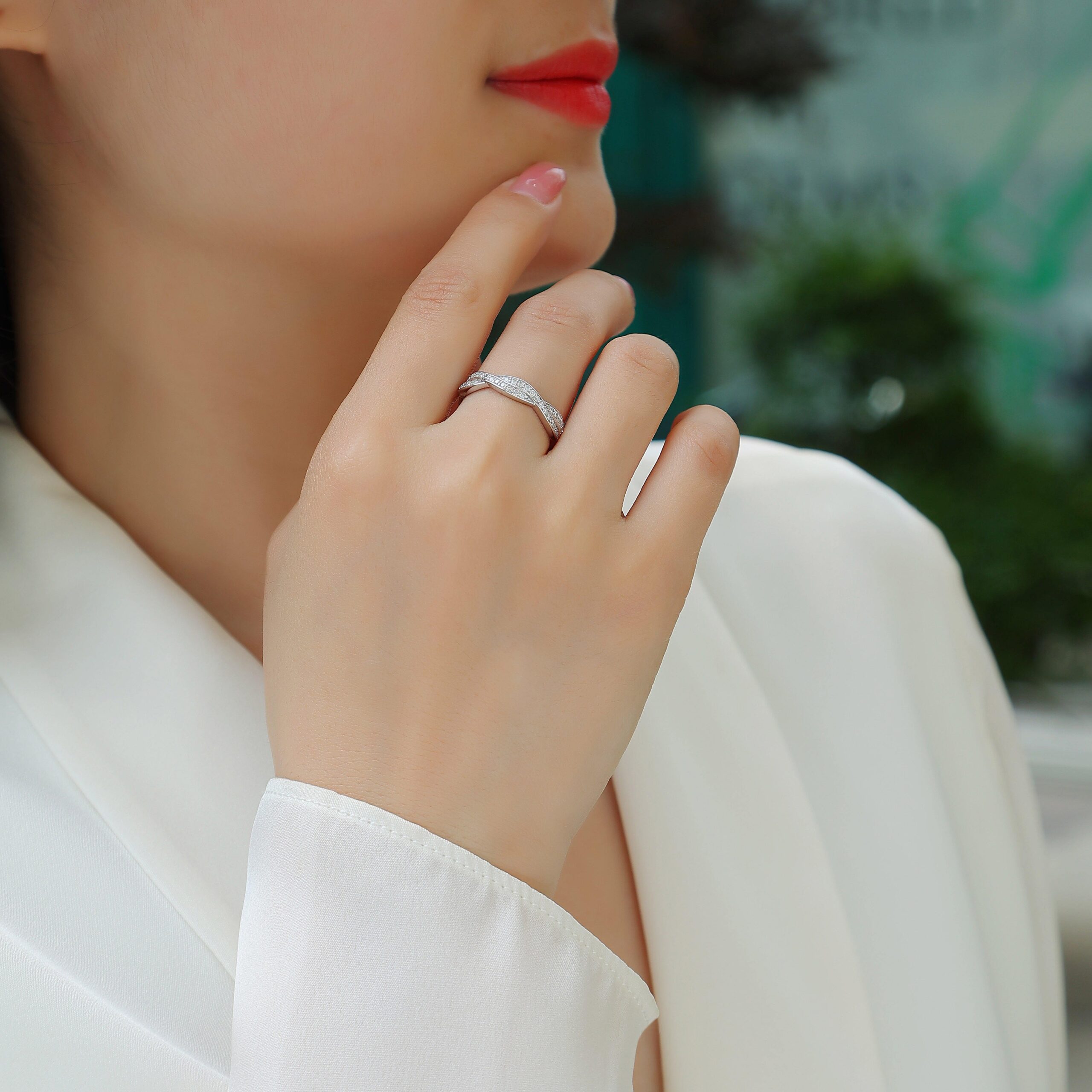 S925 Sterling Silver Moissanite Engagement Ring for Women - Image 6