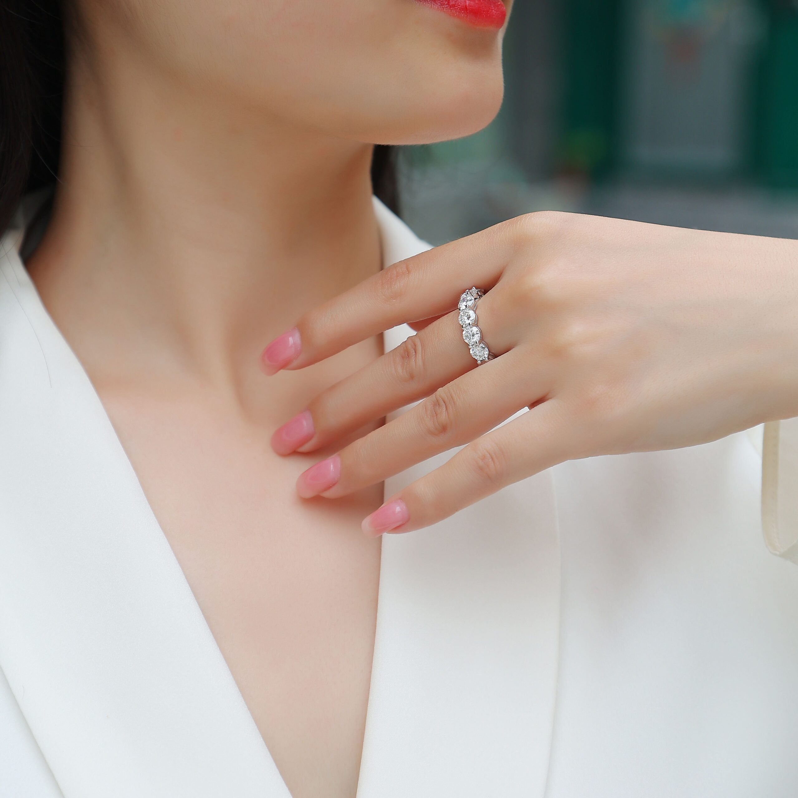 S925 Sterling Silver Ring with 1ct Moissanite Center Stone Luxury Design for Special Occasions - Image 6