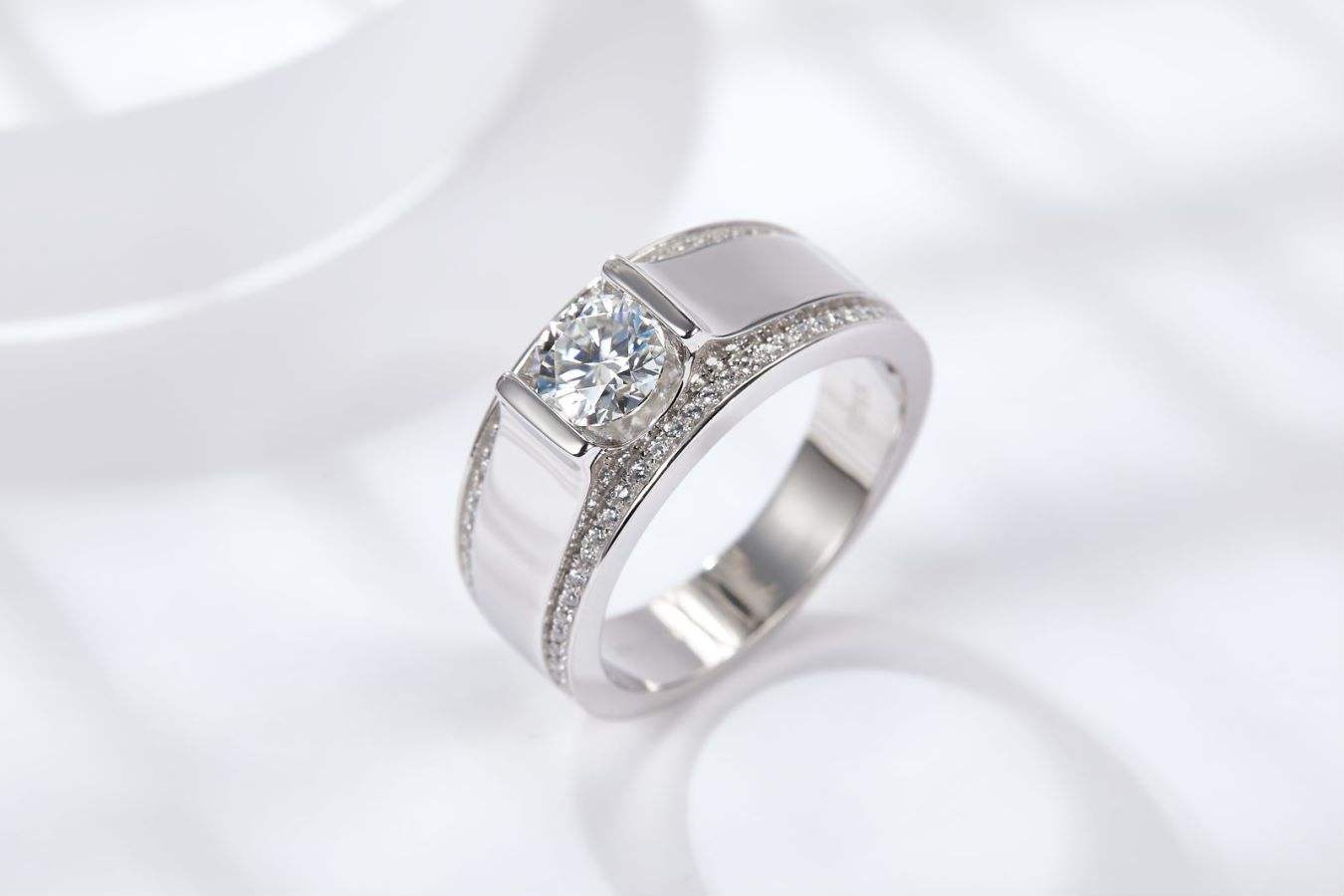 Charming Moissanite Men's Ring, 1/2 Carat, 925 Silver - Image 2