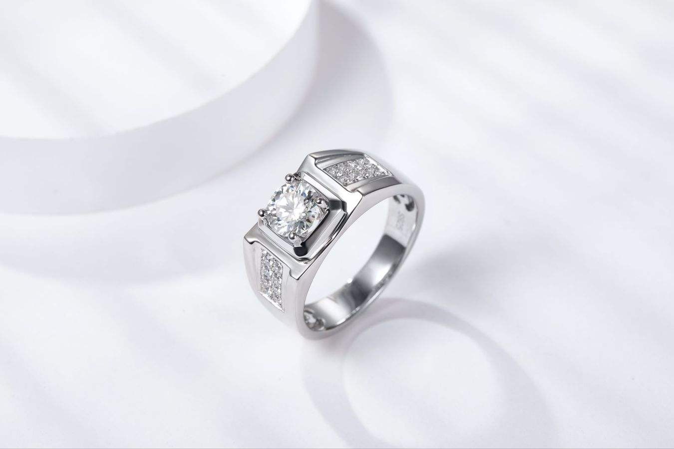 Men's Moissanite Wedding Ring - 1 Carat D Color VVS1 Round Brilliant Cut S925 Silver Promise Ring - Image 3