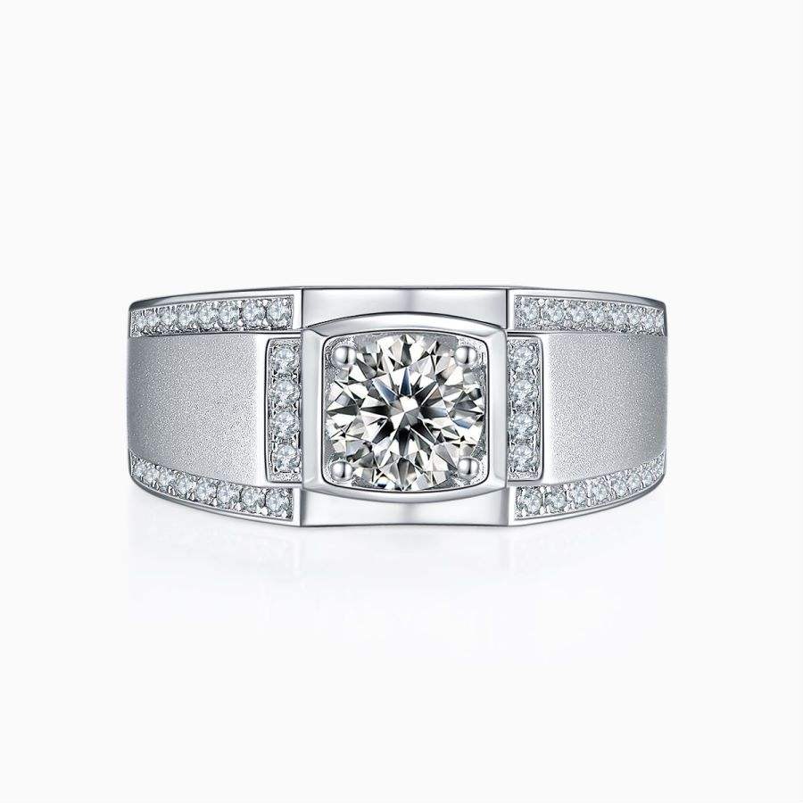 1 Ct Moissanite Men's Engagement Ring in S925 Silver Ideal for Daily Wear