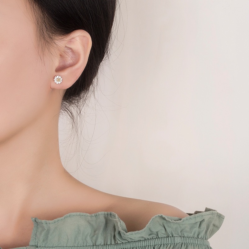 S925 sterling silver stud earrings daisy - Image 5