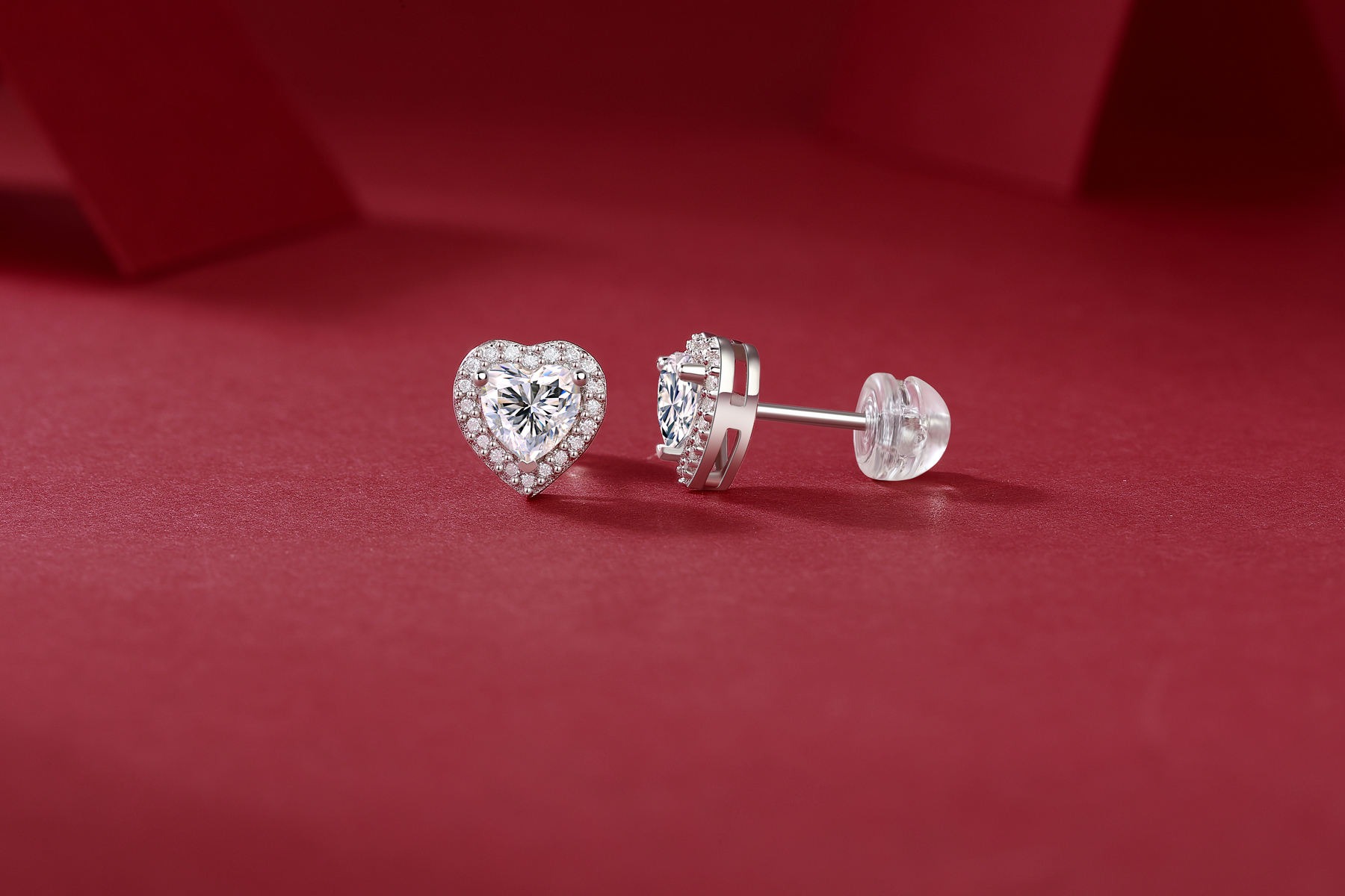 0.5CT Moissanite S925 Sterling Silver Heart Shaped Earrings - Image 3