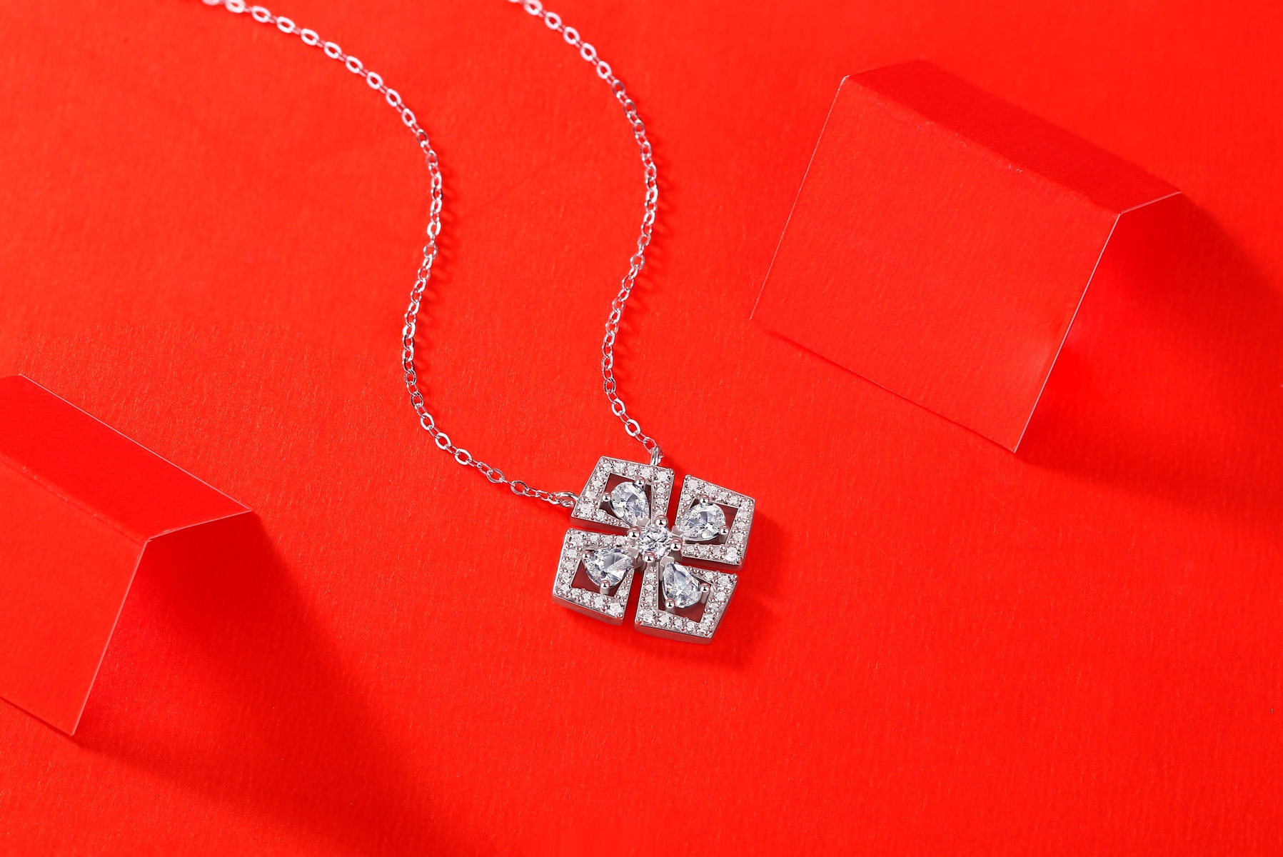 925 Sterling Silver Design 1CT Diamond Heart Pendant Necklace - Image 4