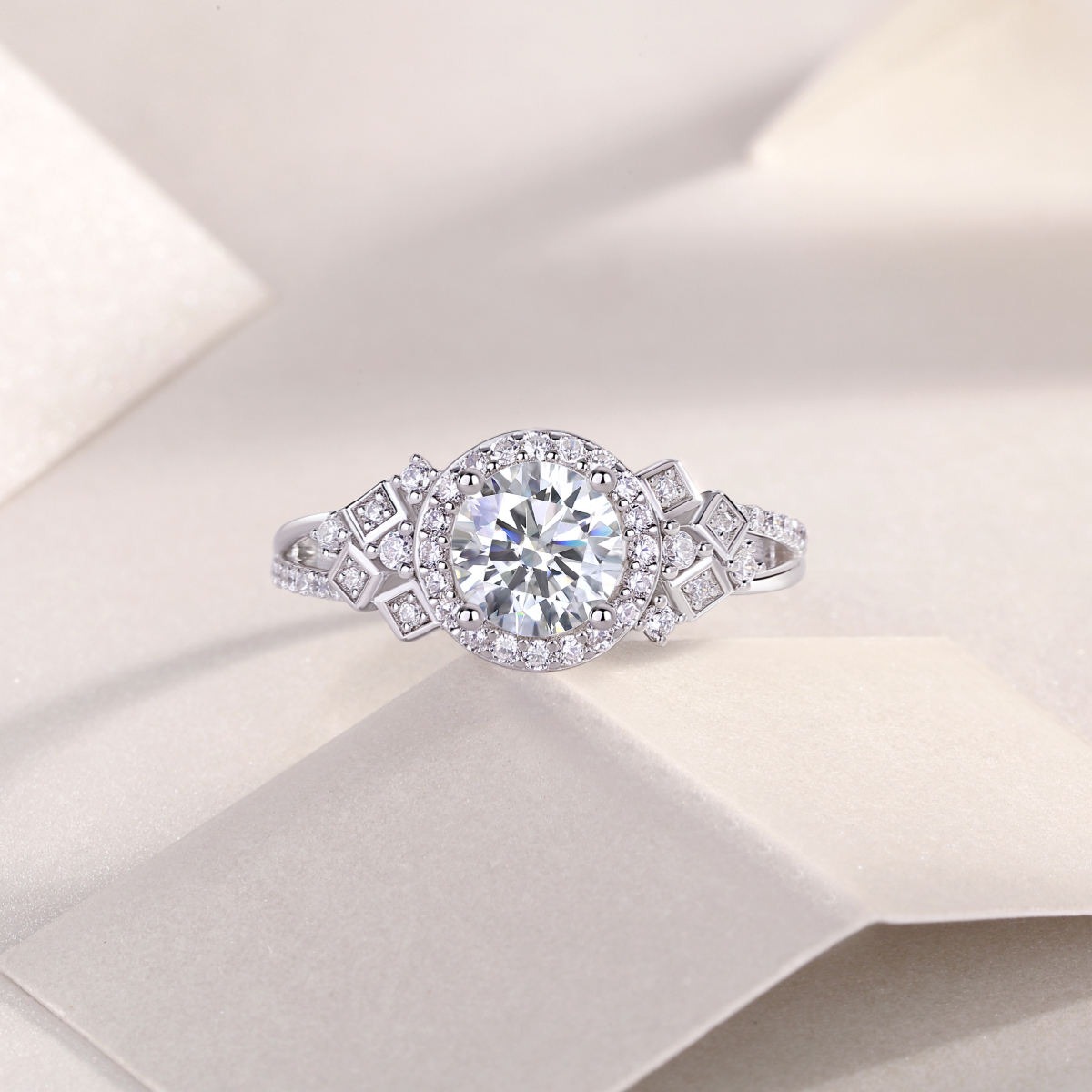 S925 Sterling Silver 1ct Moissanite Rings Full Diamond Rings For Women Engagement Jewelry Manufacturer - Image 3