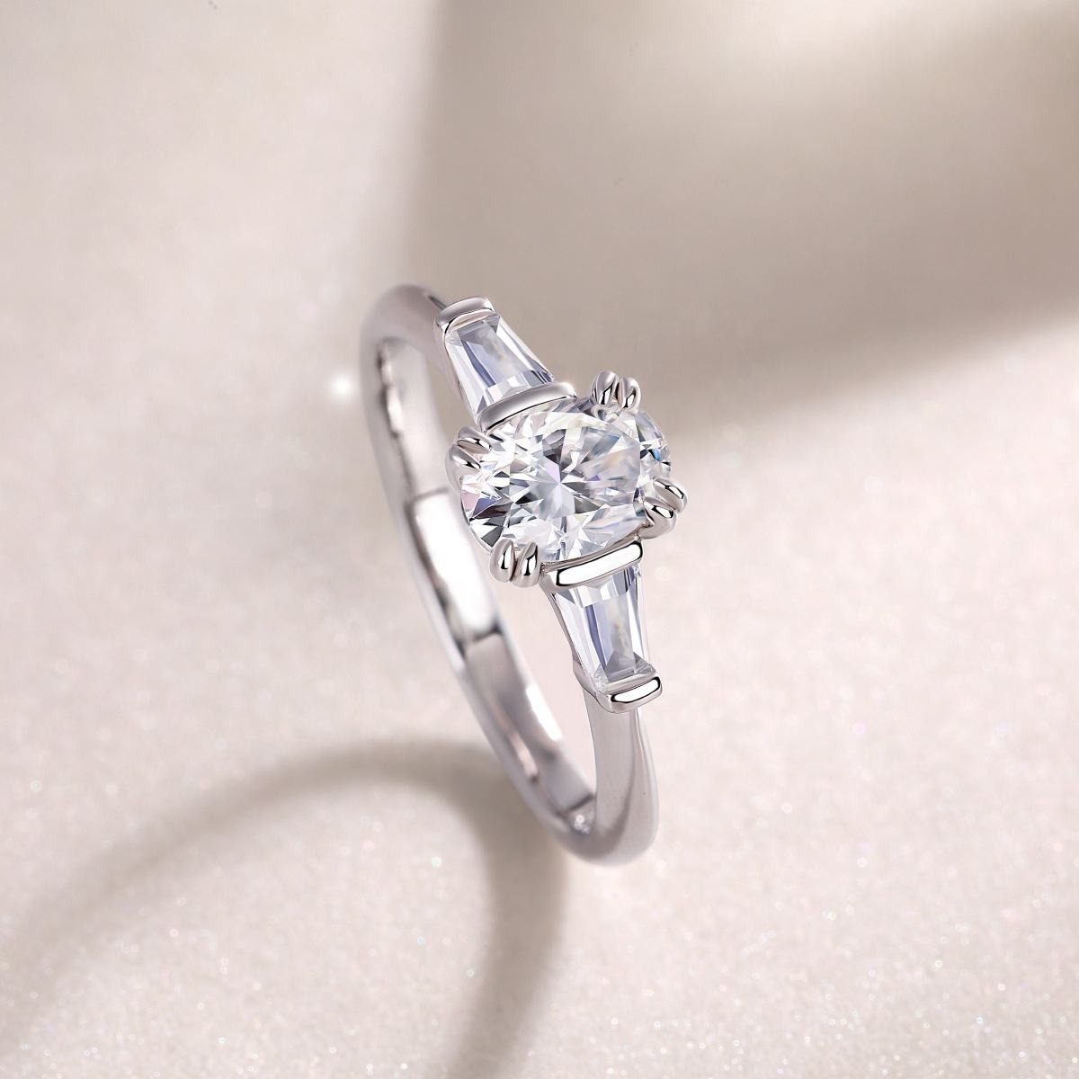 S925 Silver Missing Landing Ring Moissanite Ring Jewelry Custom 5*7mm 1ct D Color Premium Sense Ring For Women - Image 3