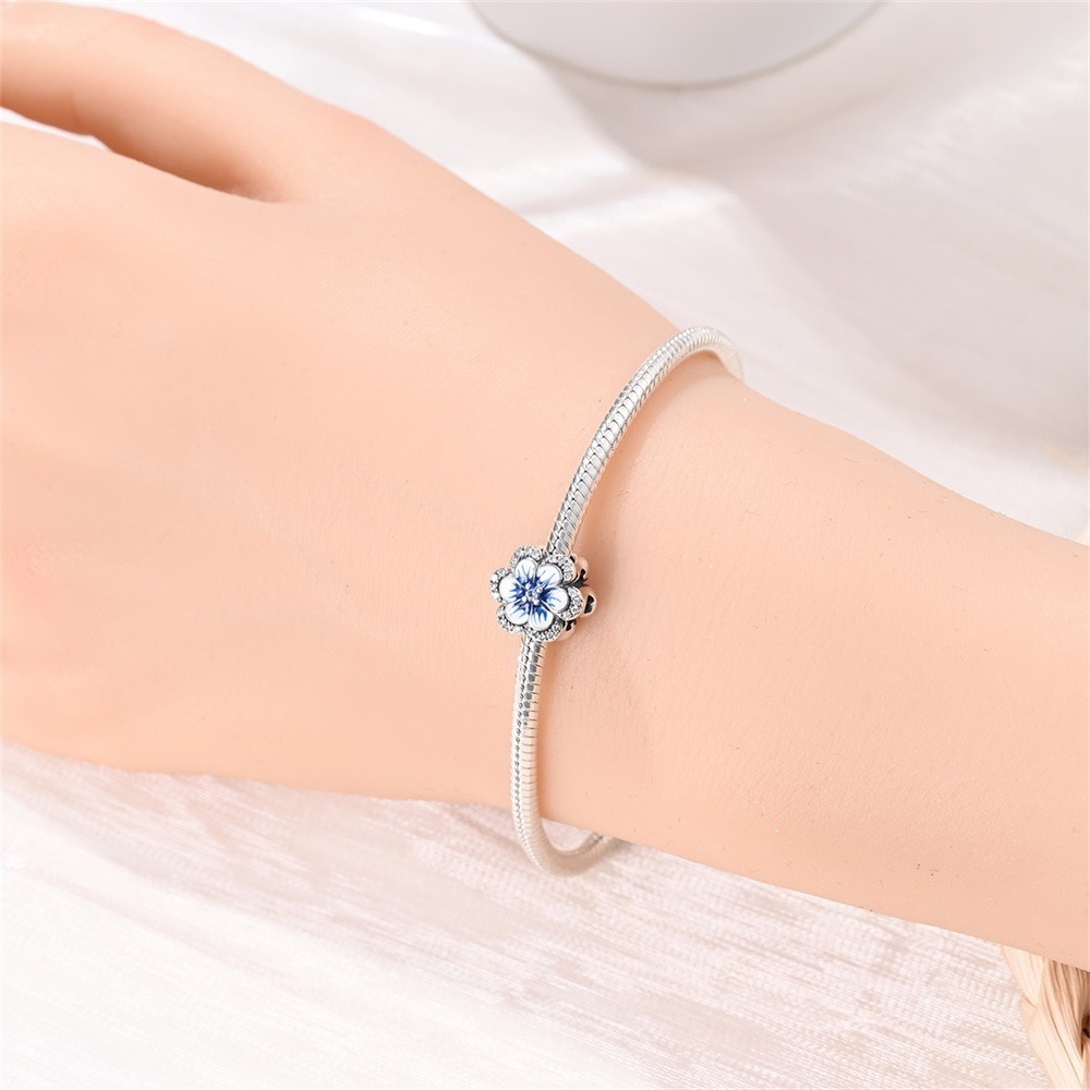 S925 sterling silver beaded blue flower bracelet accessory - Image 4