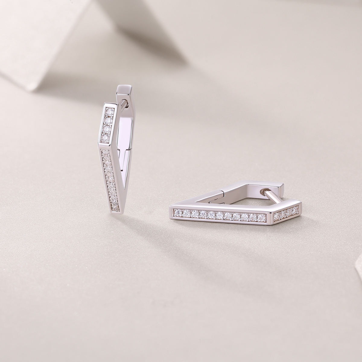 Moissanite S925 sterling silver earrings - Image 4