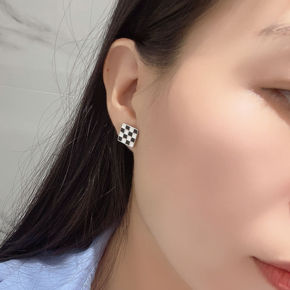 S925 sterling silver stud earrings square black and white checkerboard earrings - Image 5
