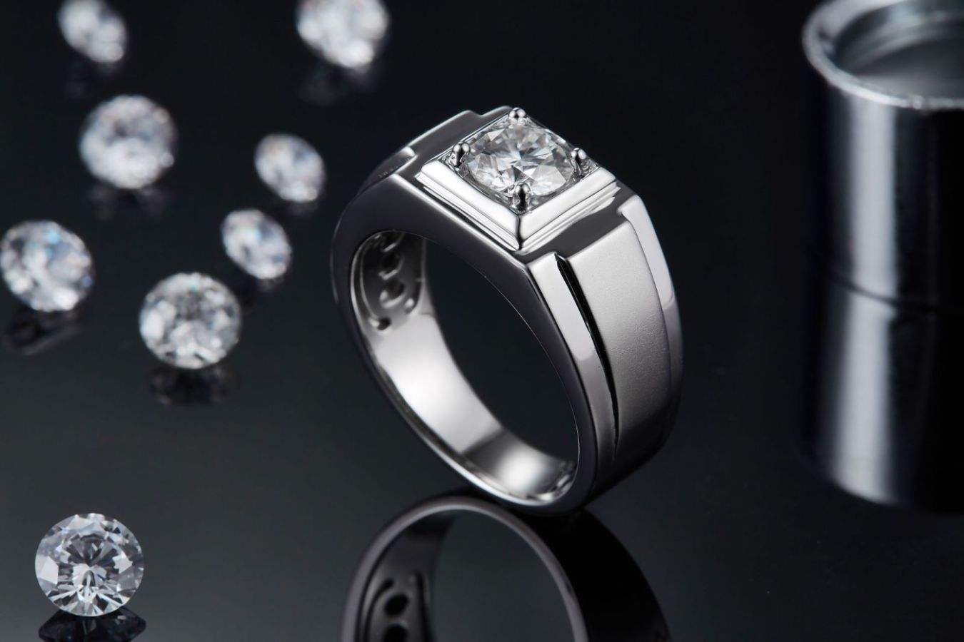 Eternal Land 1 Carat Dazzling Moissanite Ring Elegant 925 Silver Men's Wedding Band - Image 4