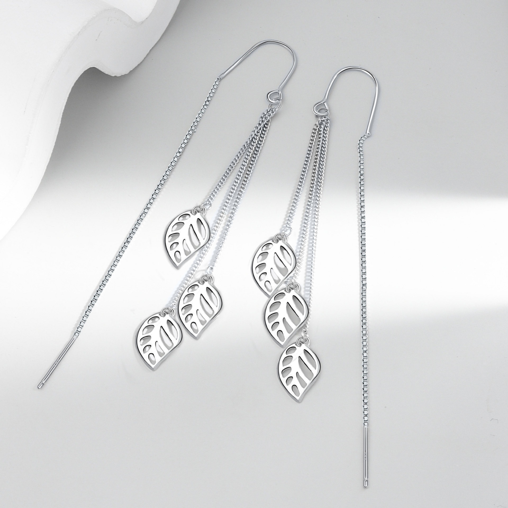 S925 sterling silver stud earrings long tassel four-leaf clover earrings - Image 2