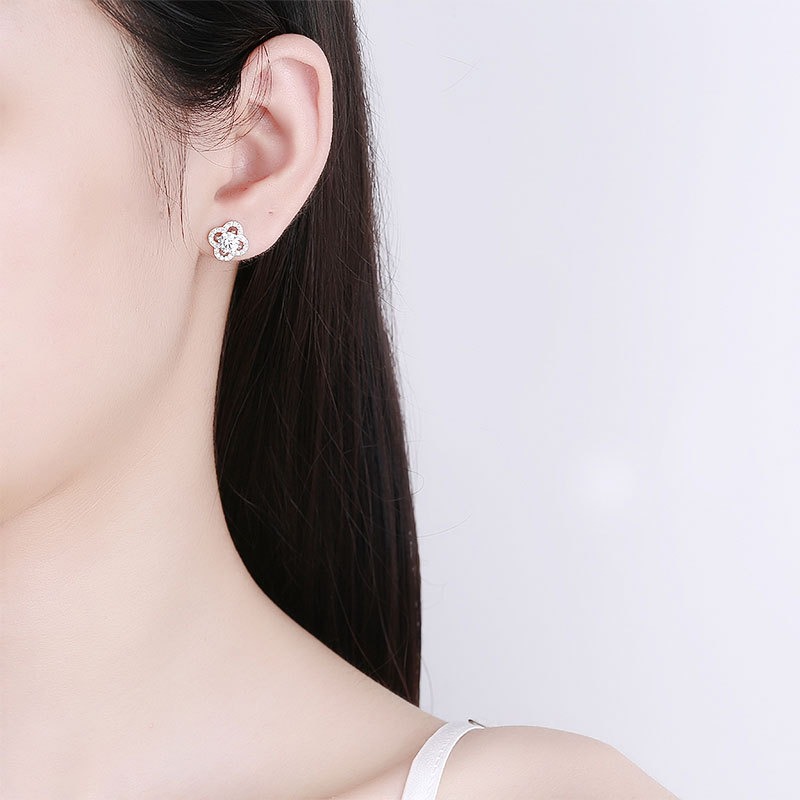 S925 sterling silver stud earrings GRA moissanite clover grass earrings - Image 5