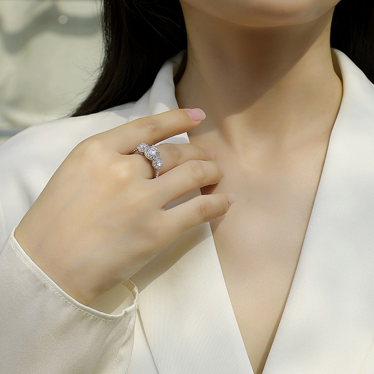 S925 Sterling Silver 1ct Moissanite Rings Exquisite Shiny Full Diamond Rings For Women Engagement Jewelry Manufacturer - Image 5