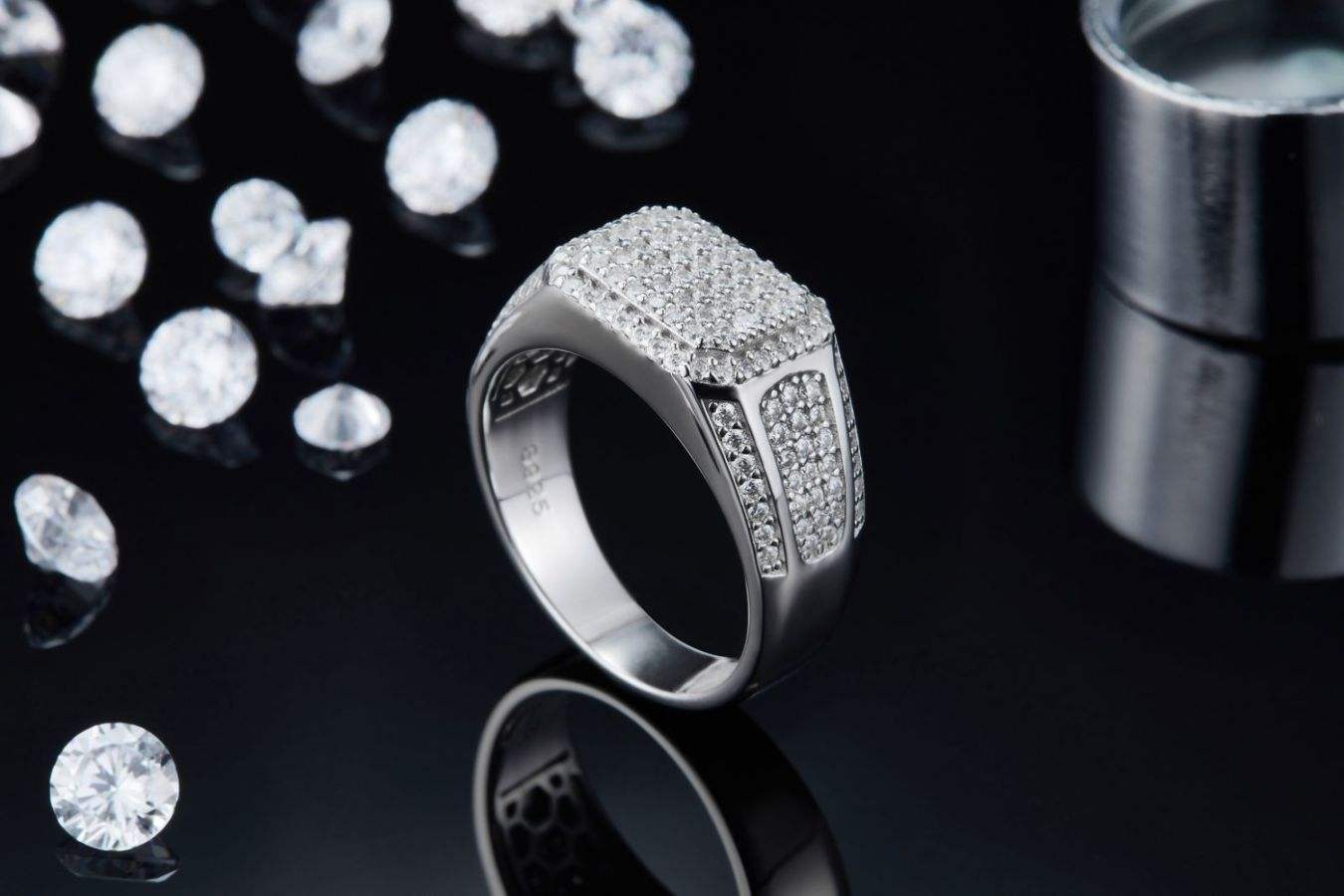 Men's 925 Silver Ring with White Moissanite Square Design - Image 5