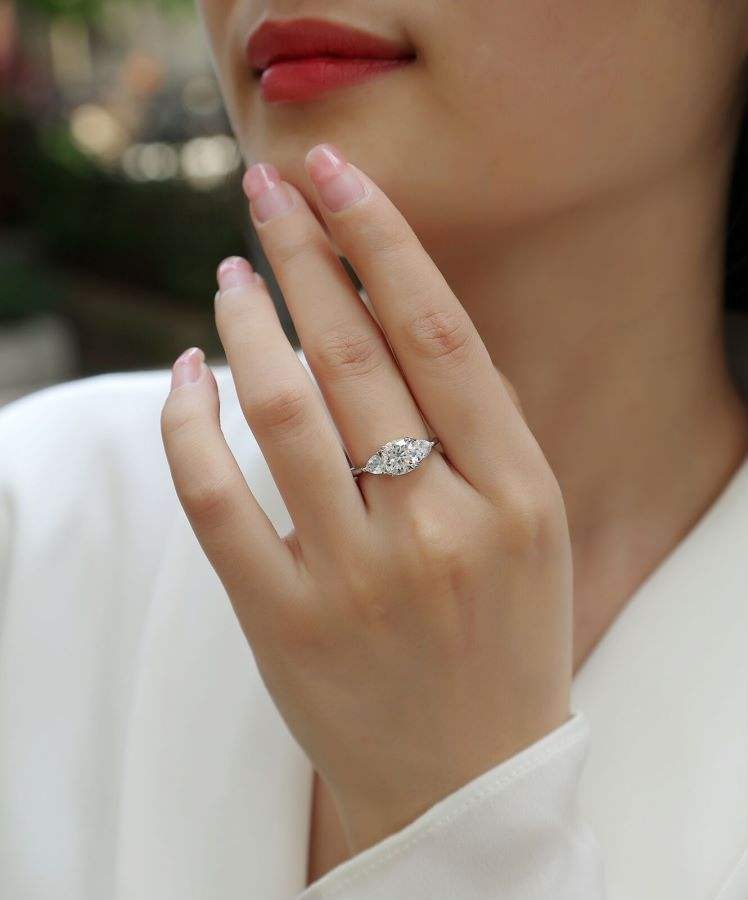 1.6 Carat Moissanite Ring in S925 Silver Plated with 18K White Gold - Wedding Jewelry Gift - Image 5