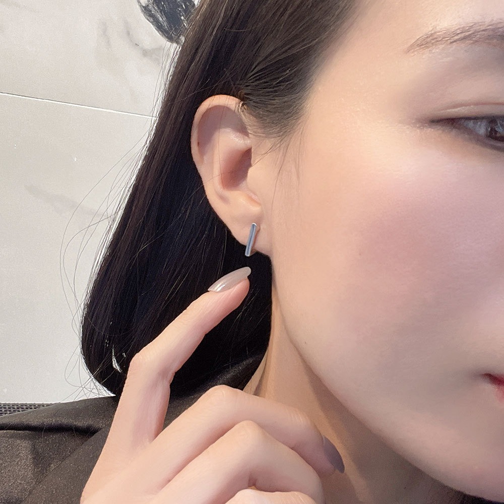 S925 sterling silver stud earrings triangle earrings - Image 4