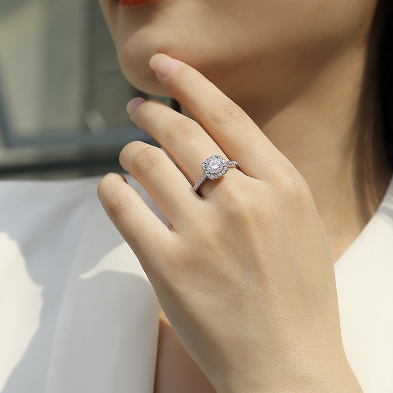 Wholesale S925 Sterling Silver Women 1ct Bling Moissanite Engagement Ring For Woman - Image 5