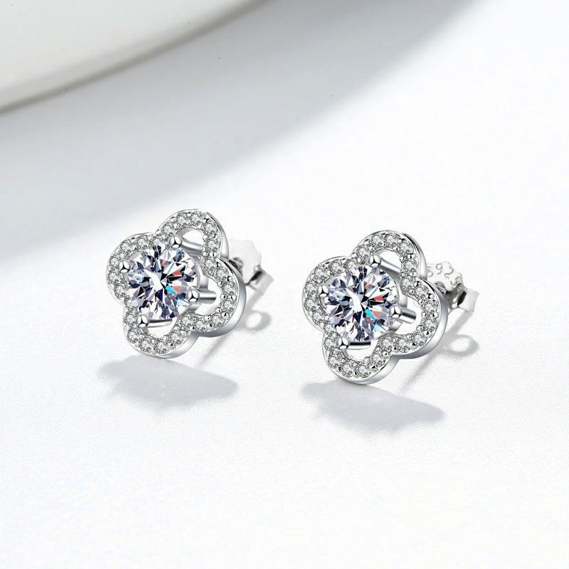 S925 sterling silver stud earrings GRA moissanite clover grass earrings - Image 4
