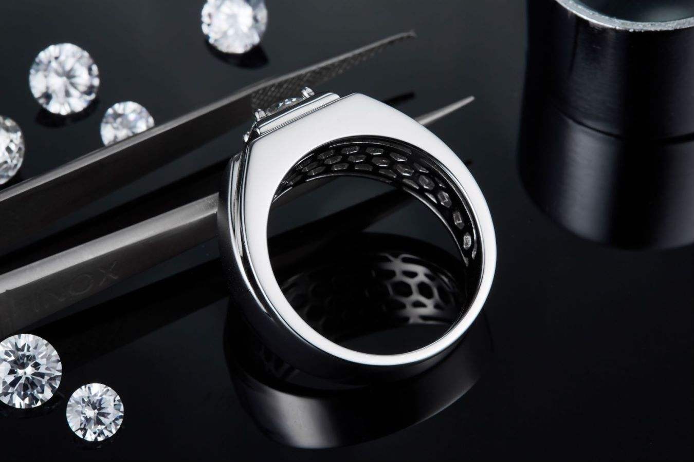 Eternal Land 1 Carat Dazzling Moissanite Ring Elegant 925 Silver Men's Wedding Band - Image 6