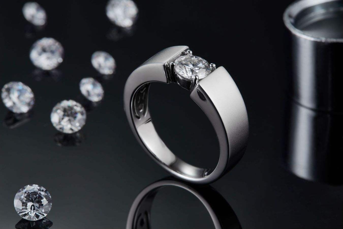 Vibrant D Color VVS1 Moissanite Ring 18K Gold Plated S925 Silver Men's Ring - Image 6