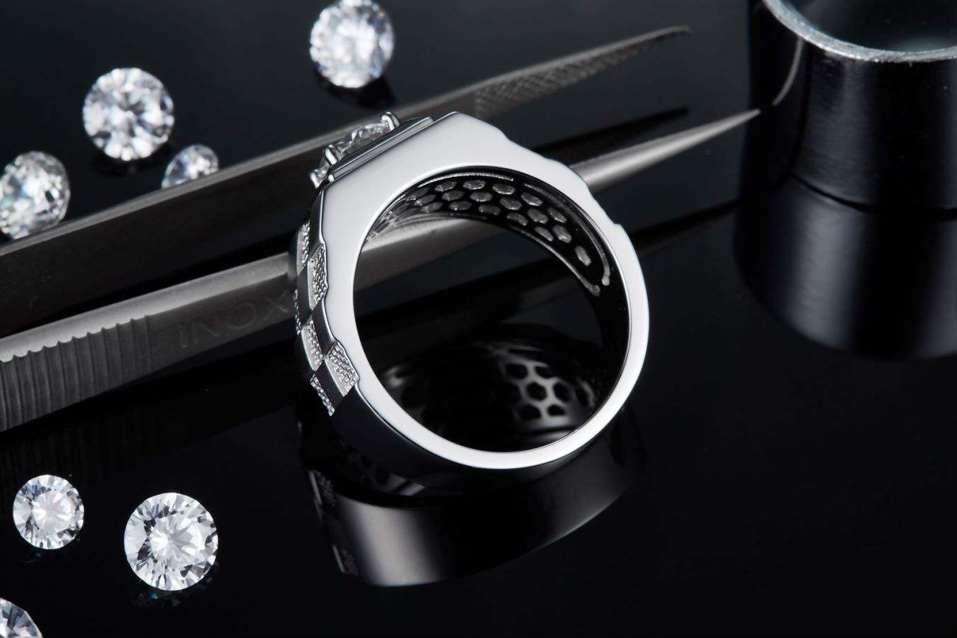 S925 Silver 1 Carat Moissanite Men's Engagement Ring - Image 6