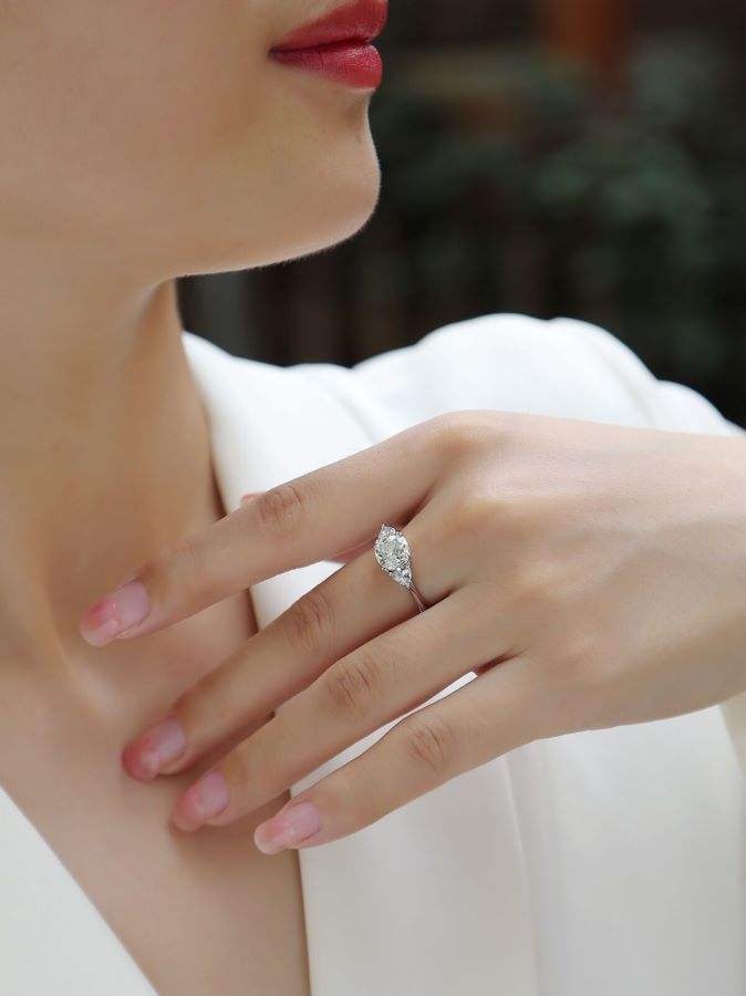 1.6 Carat Moissanite Ring in S925 Silver Plated with 18K White Gold - Wedding Jewelry Gift - Image 6