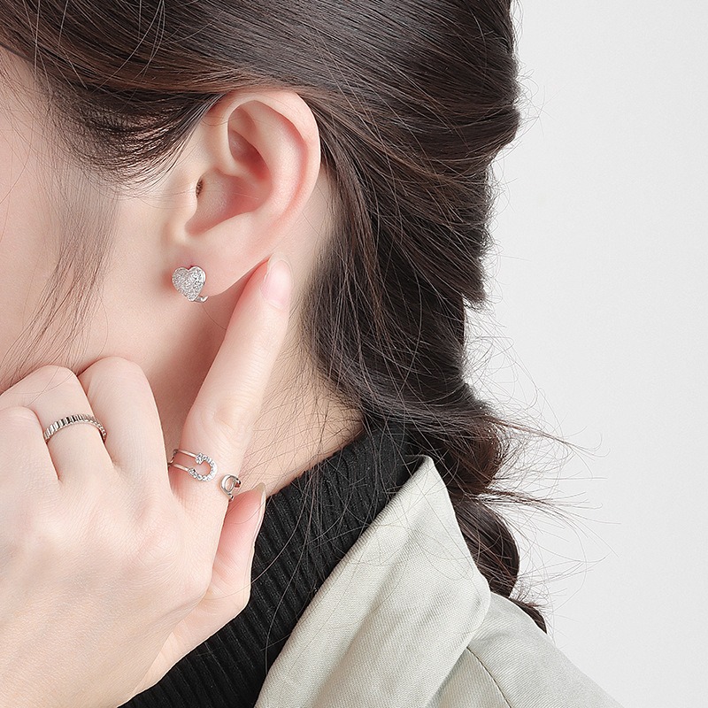 S925 sterling silver stud earrings heart-shaped earrings - Image 4