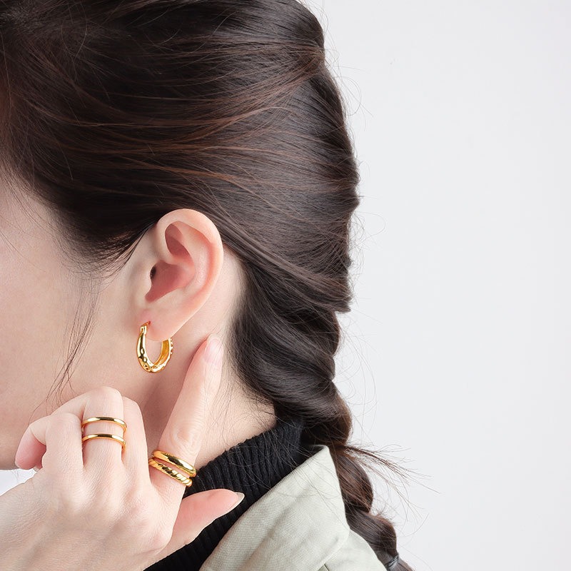 S925 sterling silver stud earrings hammer texture earrings - Image 4