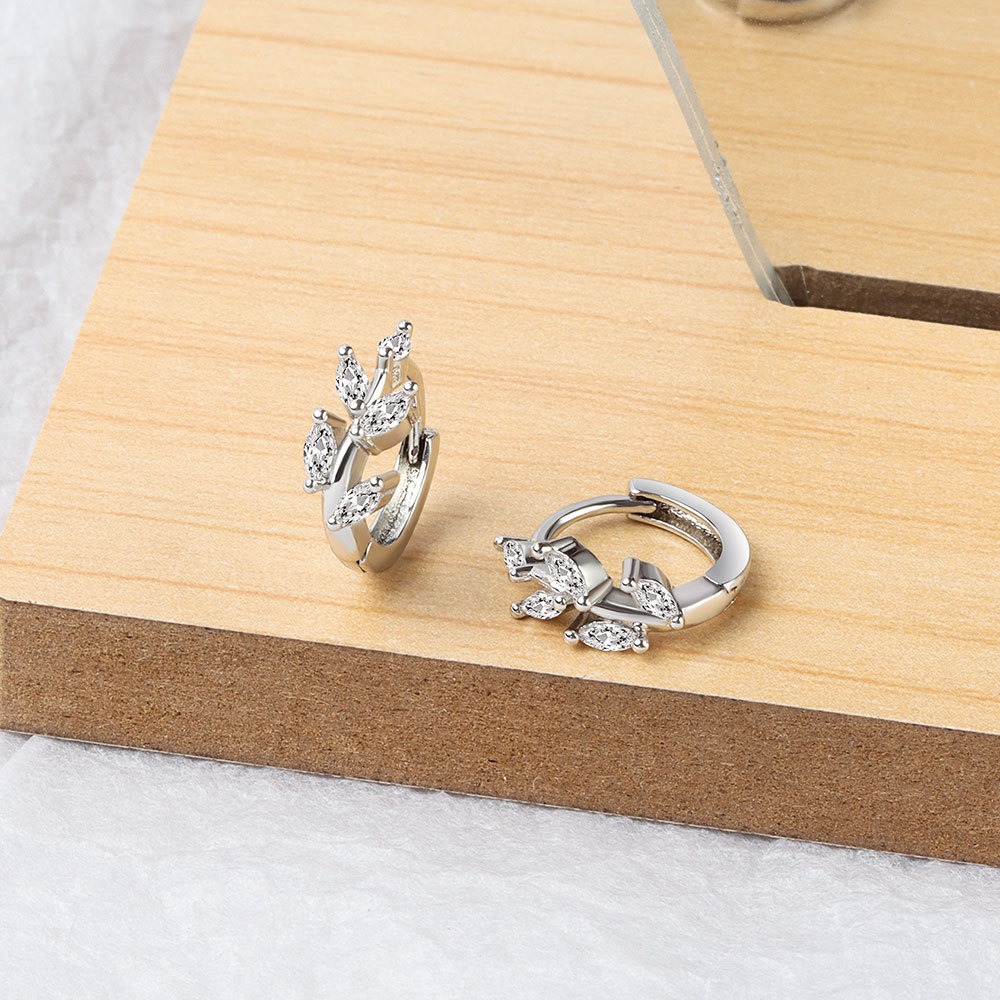 S925 sterling silver stud earrings - Image 3