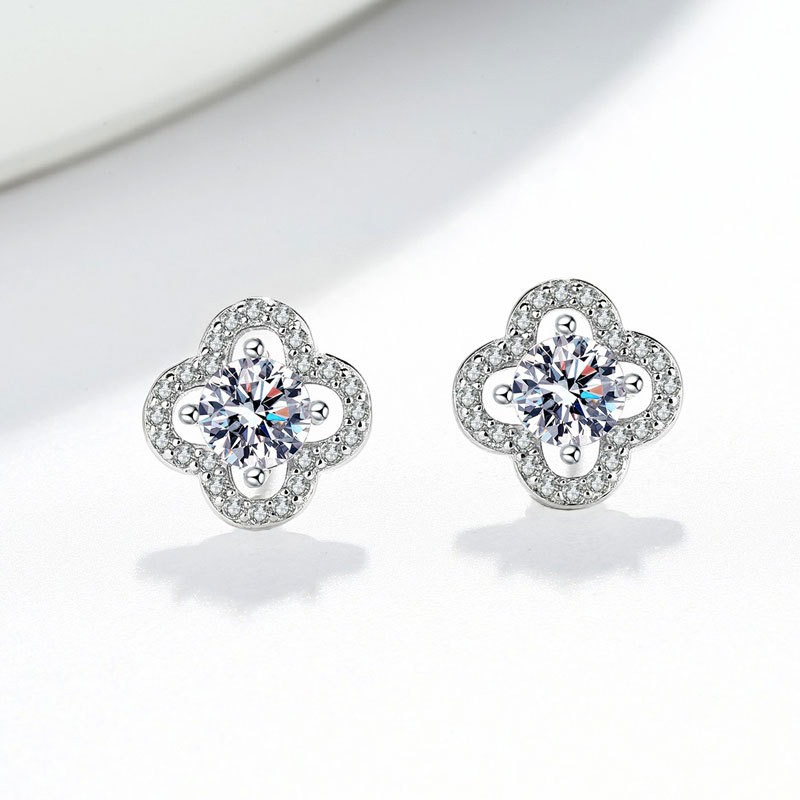 S925 sterling silver stud earrings GRA moissanite clover grass earrings - Image 2