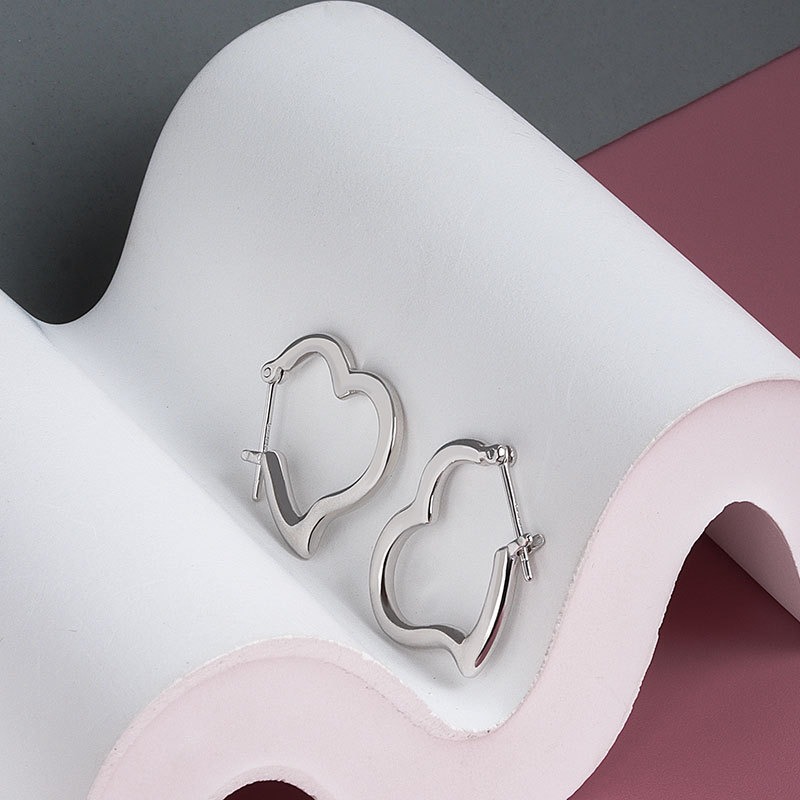 S925 sterling silver stud earrings heart-shaped buckles - Image 3