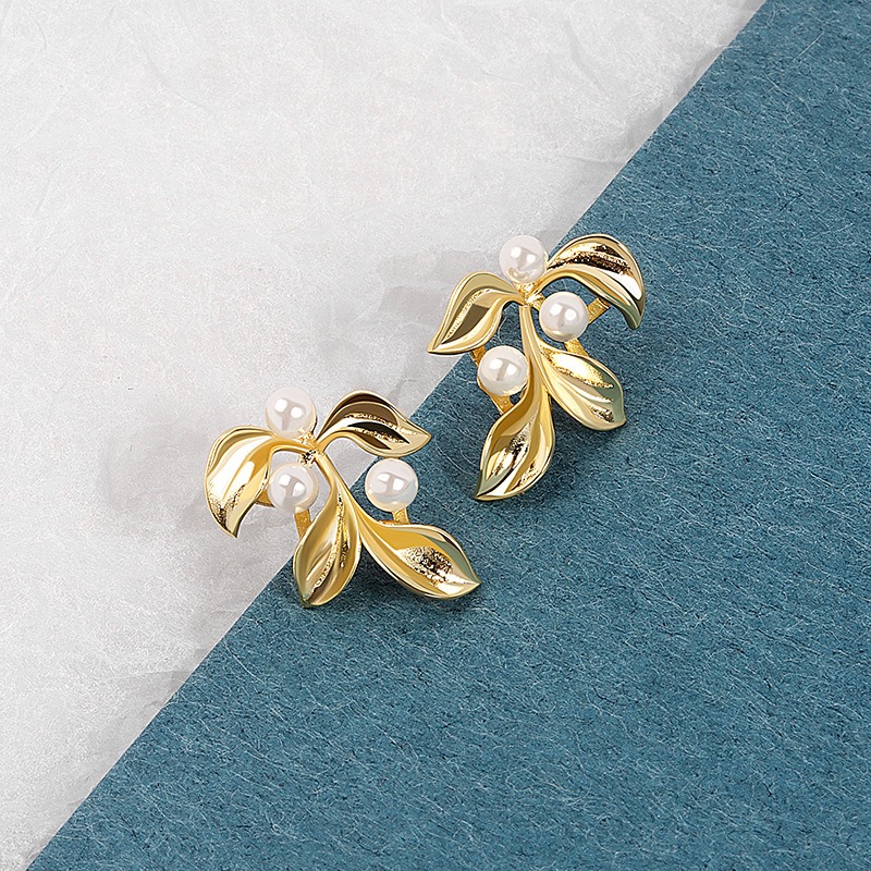 S925 sterling silver stud earrings leaf pearl earrings - Image 2