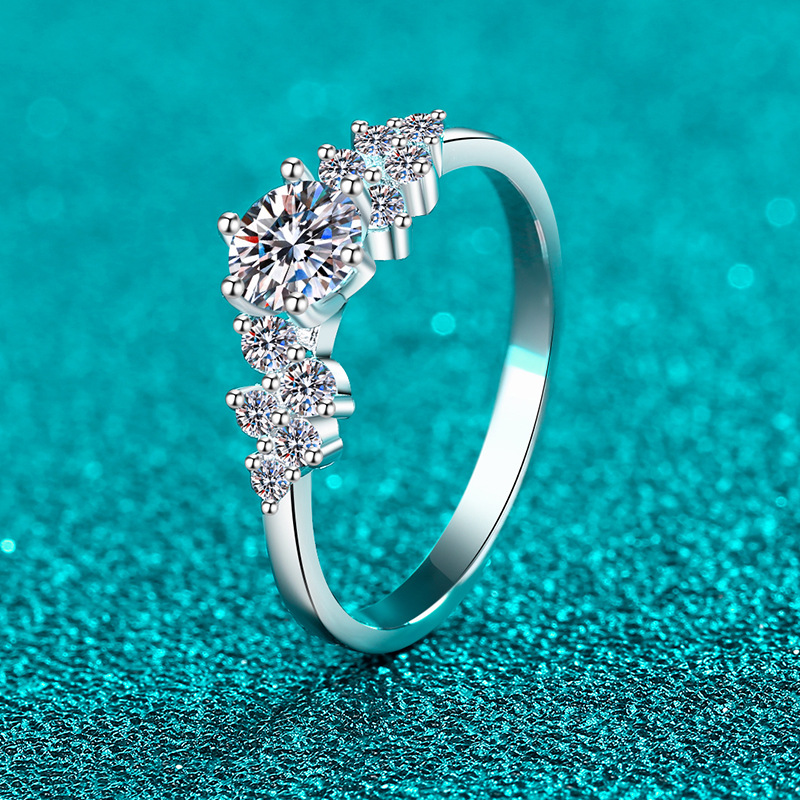 S925 Sterling Silver Moissanite Ring for Women: Exquisite, Small, Simple, Suitable for Everyday Wear, Commute, Versatile, and a Perfect Gift. - Image 2